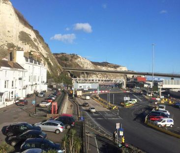 1 bedroom flat to rent - Photo 6