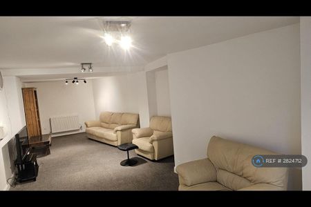 2 bedroom detached house to rent - Photo 2