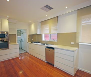 Spacious 2 Bedroom Unit with Heating / Cooling & Lu Garage - Photo 6