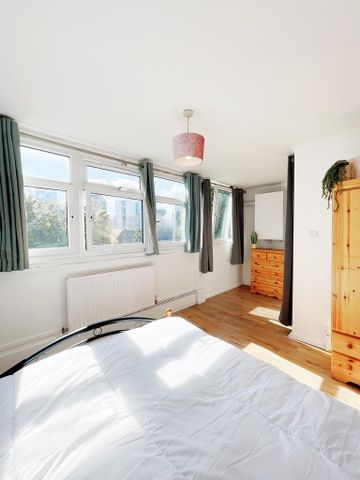 4 bedroom flat share to rent - Photo 3