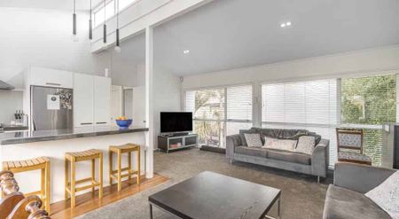 SUPERB LOCATION - Photo 5