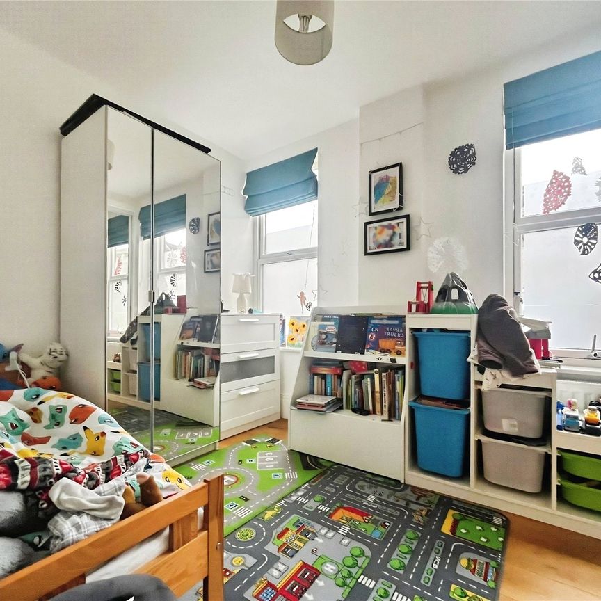 Mount Mews, Hampton, TW12 2SH - Photo 1