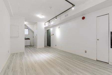 For Lease - 966 Queen Street Unit# 4, Toronto, Ontario - Photo 3