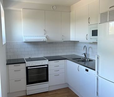 Rådsvägen 13, Sjödalen-Fullersta - Photo 1