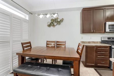 For Lease - 3704 Bloomington Crescent, Mississauga, Ontario - Photo 4