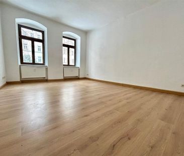 ** 1. MONAT KALTMIETFREI ** Whg. mit modernem Bad & Balkon !! - Photo 1