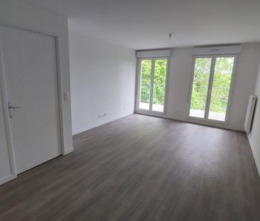 location Appartement T2 DE 42.95m² À LE BLANC MESNIL - Photo 1