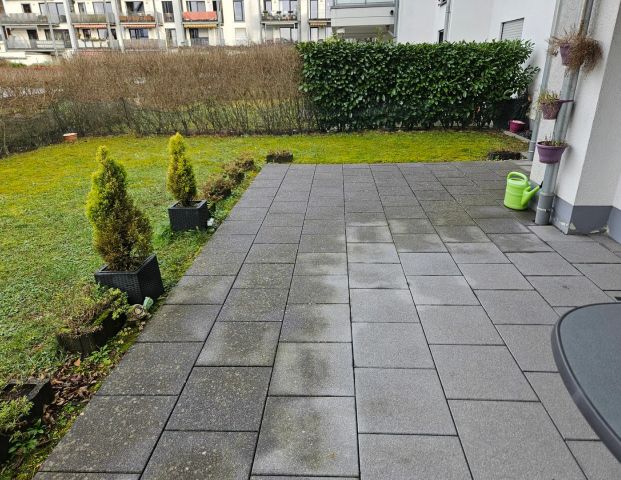 Möbliert & rollstuhlgerecht: moderne EG-Wohnung mit Terrasse & Garten zu vermieten - Foto 1