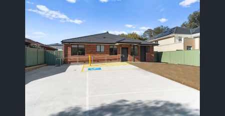 *** Private Room with Ensuite and Private Courtyard ~ All Utilities Included + Free Wi-Fi - Common Kitchen and Common Laundry Onsite - Photo 2