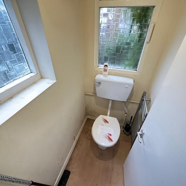 3 bedroom terraced house to rent - Photo 1