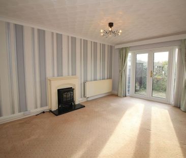 3 bedroom bungalow to rent - Photo 1