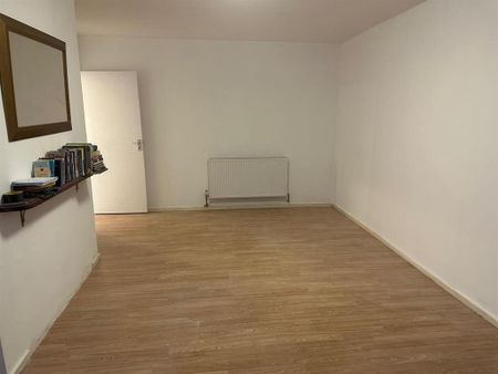 4 bedroom flat to rent - Photo 4