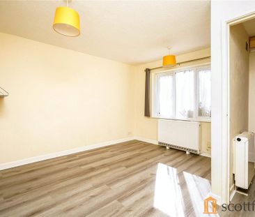 2 bedroom semi-detached house to rent - Photo 1