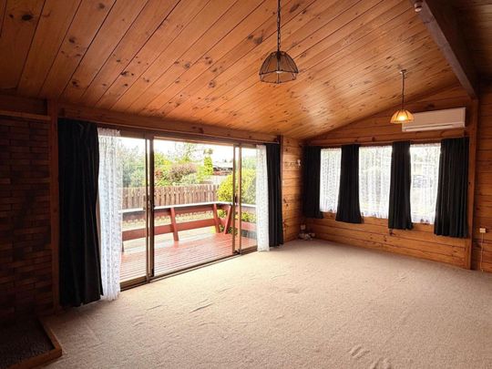 Lockwood home on Lockhart Avenue - Photo 1