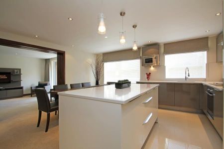 Kingston House South, Ennismore Gardens, South Kensington, London SW7 - Photo 5