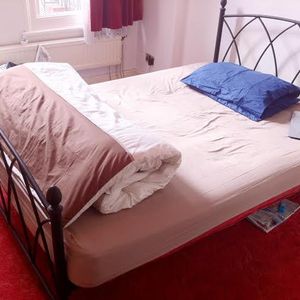 1 bedroom in a house share to rent - Photo 2