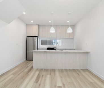 Edmonton Unfurnished townhouse Rental in Idylwylde - NEW Contempora... - Photo 1