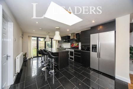 3 bedroom bungalow to rent - Photo 3