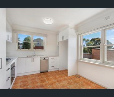 Perfectly positioned in Preston! - Photo 3