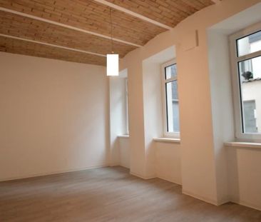 Falanga Immobilien - Energetisch auf Top-Level saniert, modern mit Loftcharakter, mitten in KH City! - Photo 5