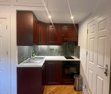 Studio to rent - Photo 6