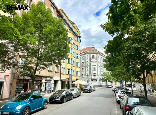 Pronájem bytu 3+kk 137 m², Kubelíkova 1548, Praha - Fotografie 1