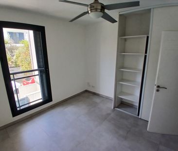 Location Appartement 2 pièces 51m² ST PIERRE 97410 - Photo 1