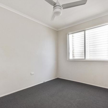 Charming 3 Bedroom Home in Caboolture South! - Photo 5