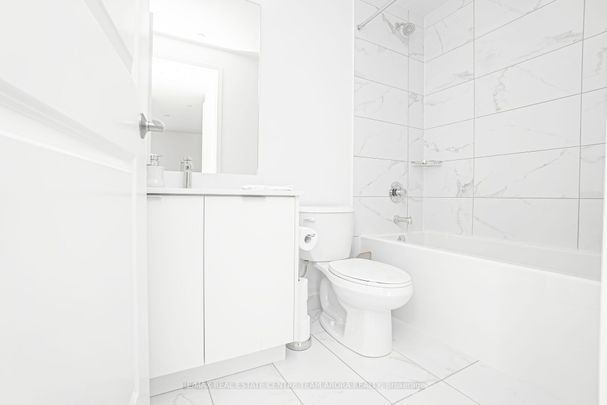 For Lease - 202 Burnhamthorpe Road Unit# 903, Mississauga, Ontario - Photo 1