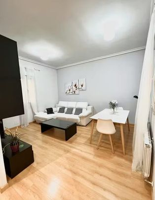 Calle de Arriaza, Madrid, Community of Madrid 28008 - Foto 1