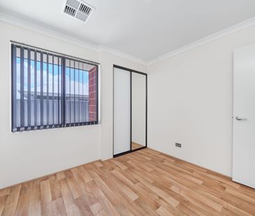 Brand New | 4 Bedroom | 2 Bathroom | Double Garage | Low-Maintenanc... - Photo 2