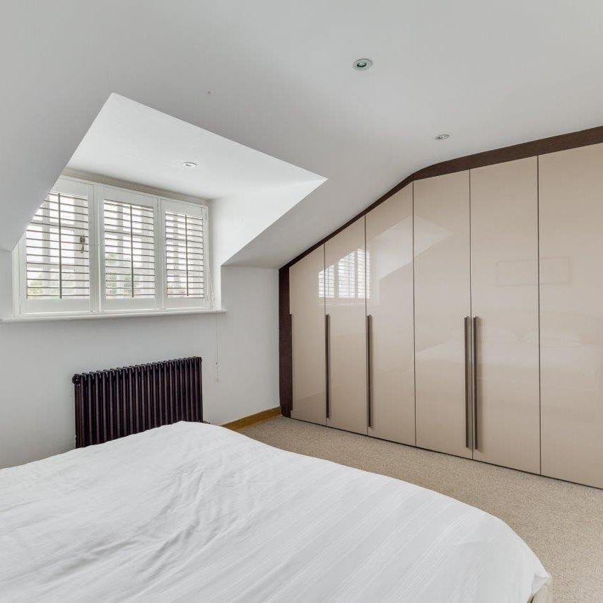 Spencer Court, Marlborough Place, St John's Wood, NW8 0PP - Photo 1