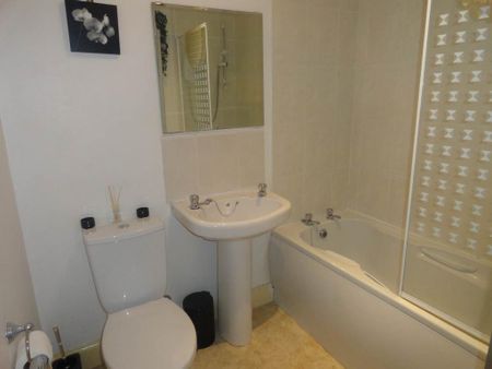 1 bedroom flat to rent - Photo 4