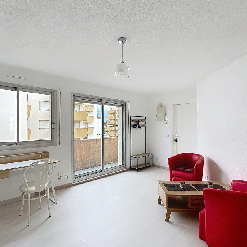 Appartement à louer 2 pièces • Pau - Photo 1