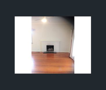 3 Bedroom Classic Family Home in Blue Chip Location. - Photo 1