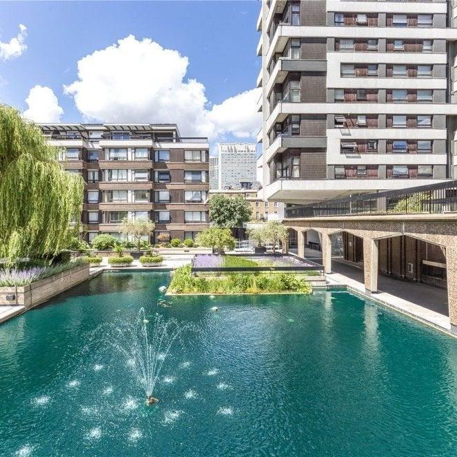 3 Bed Apartment | £1,260 pw - Photo 2