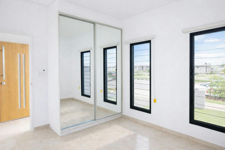 LOW MAINTENANCE LIVING AT ITS BEST - Photo 3