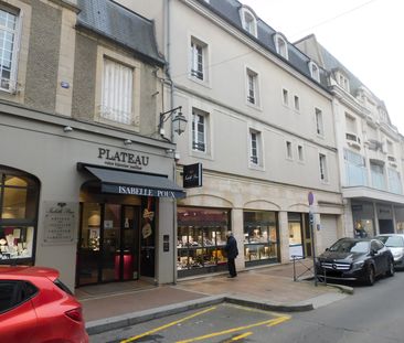 Rue Saint Malo, grand F2 au 2ème étage - Photo 4
