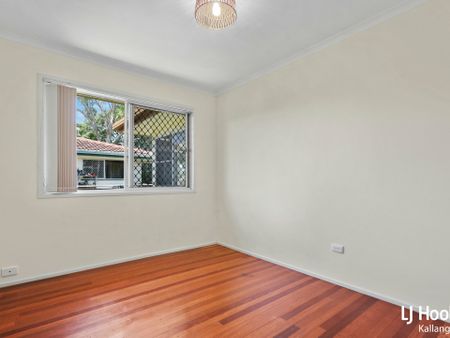 3 BEDROOM HIGH-SET HOUSE - Photo 4