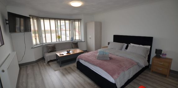 St Eves House, Peterborough, PE1 - Photo 2