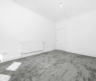 Price £750 pcm - Available Now - Unfurnished - Photo 5