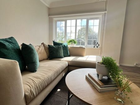 3 bedroom apartment to rent - Photo 3