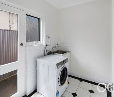 Open the Door To Character and Comfort in Marleston - Photo 5
