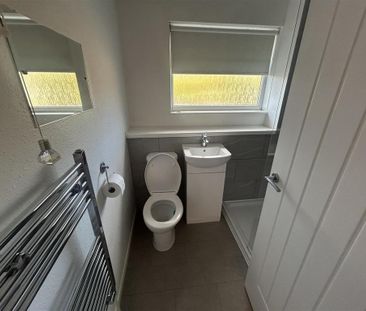 1 bedroom end of terrace house to rent - Photo 2