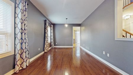 For Lease - 10 Pears Court Unit# Main and 2nd Floor, Clarington, Ontario - Photo 2