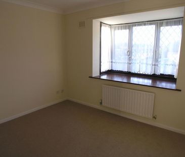 2 bedroom detached bungalow to rent - Photo 1