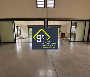 Location Maison 6 pièces 165m² LA MONTAGNE 97417 - Photo 6