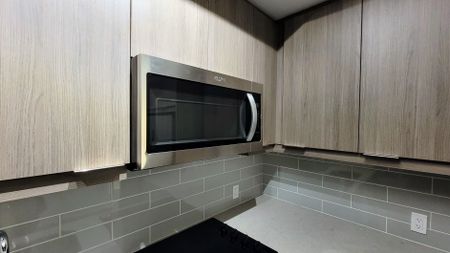 For Lease - 32 Forest Manor Road Unit# 903, Toronto, Ontario - Photo 2