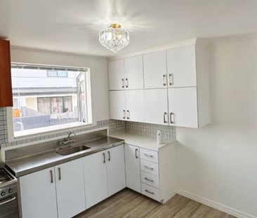 65c Astley Ave, New Lynn, Auckland - Photo 4