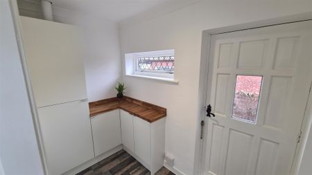 2 bed detached bungalow to rent in Windgate Hill, Doncaster, DN12 - Photo 5